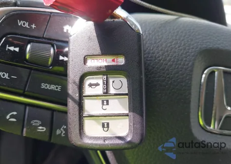 2018 Honda Accord Hybrid из США, поврежденный, VIN 1HGCV3F13JA007781